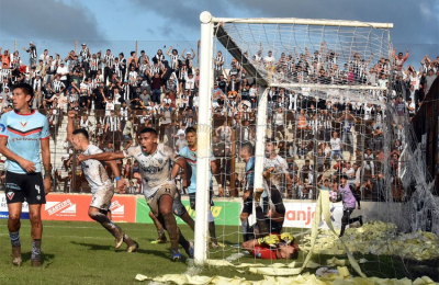 For Ever empujó y empujó pero no pudo festejar ante Brown de Adrogué