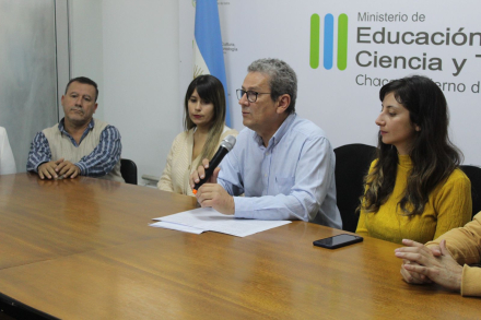 concursos docentes aldo lineras.jpg