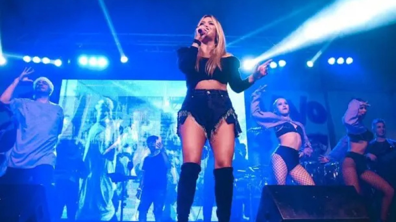 Karina, La Princesita, llega a Resistencia