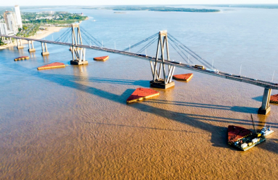 La obra de defensas definitivas del Puente Belgrano sigue atravesada por la incertidumbre