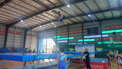 Comenzó el Nacional de Clubes de Gimnasia de Trampolín, en el Jaime Zapata