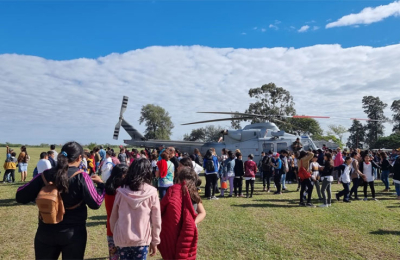 Colorida y animada exhibición de la Fuerza Aérea en el Aeroclub de Charata