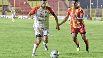 El goleador Franco Olego se plantó y se quiere ir de Sarmiento