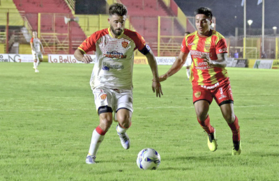 El goleador Franco Olego se plantó y se quiere ir de Sarmiento