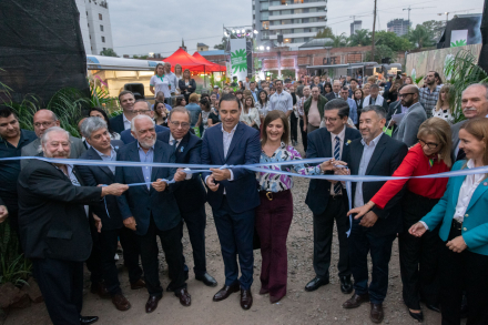 Corte de cintas e inauguracion feria.jpg