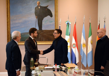 VISITA CONSUL (1).JPG