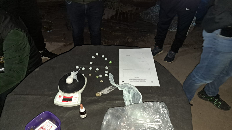 Una pareja detenida tras un procedimiento antidrogas