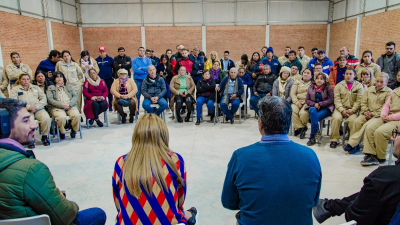 El gobernador inauguró obras y entregó tarjetas de Inclusión Digital Docente