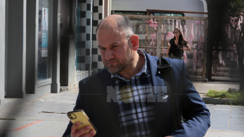 Ricardo Osuna: "Sigo siendo el abogado de Emerenciano, lo de la plata es un tema menor"