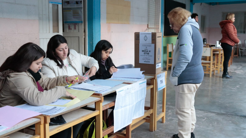 Las quejas de los votantes en las PASO 2023: "Tardé una hora y cuarto"