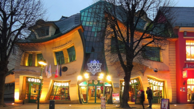 Krzywy Domek, la inédita "casa torcida" de Polonia que parece irreal