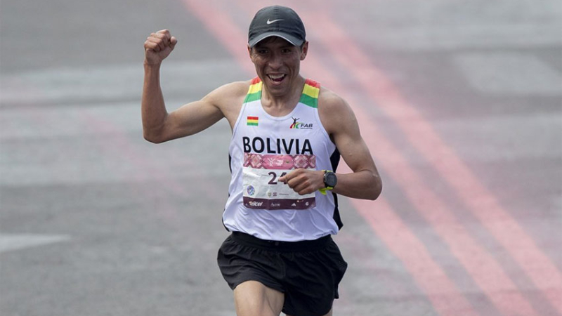 Garibay ganó la Maratón de la Ciudad de México con récord histórico