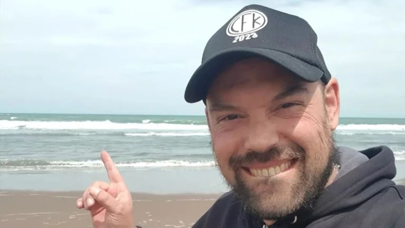 Los aberrantes mensajes por los cuales pidieron detener al periodista Ezequiel Guazzora