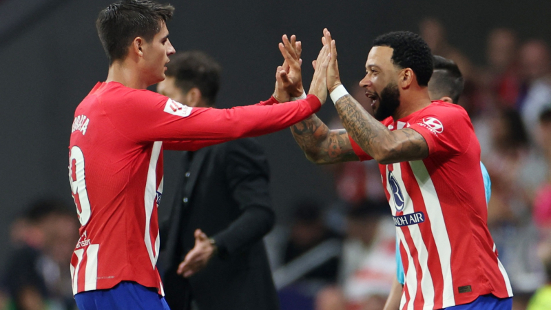 El Atlético Madrid se quedó con el derbi ante el Real Madrid, que no pudo seguir en la cima