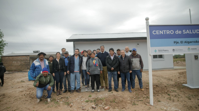 Capitanich inauguró obras en El Espinillo: pavimento, plaza central y electrificación