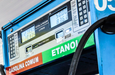 ¿Pueden los autos de Brasil utilizar la nafta argentina?