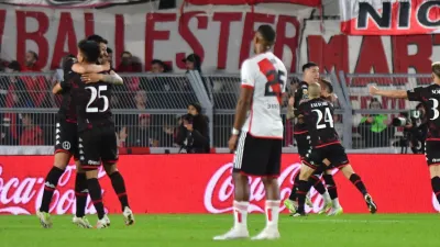 River perdió ante Huracán y dejó escapar su invicto
