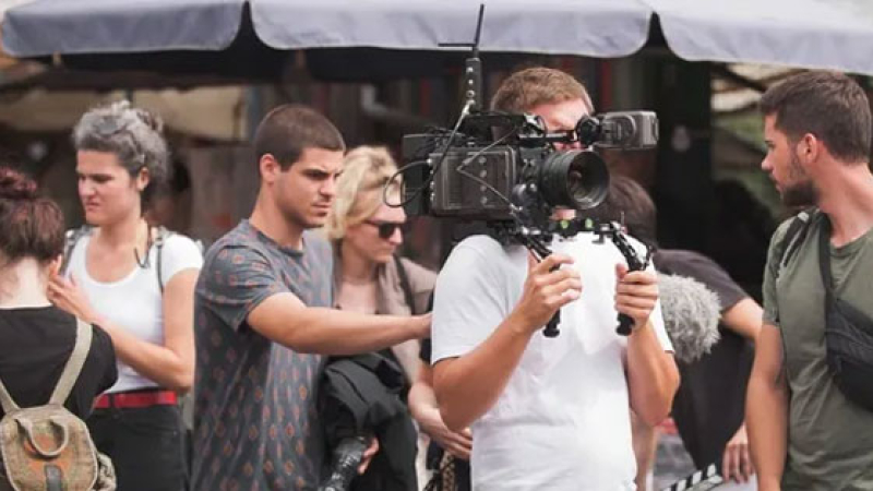 Tras la huelga se reanudan las filmaciones en Hollywood