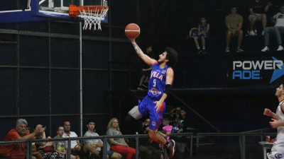 Villa escala en la tabla con gran triunfo ante San isidro