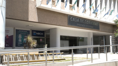 Hoy jura y recibe los atributos el gobernador Zdero