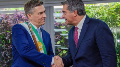 Leandro Zdero asumió oficialmente como gobernador