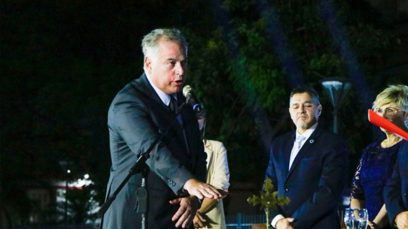 "Reactivar la obra pública paralizada es lo primero que queremos hacer"