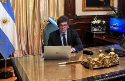 Milei desde su despacho: "Todo el esfuerzo del sector privado es transitorio"