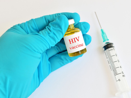 vih vaccine.jpg