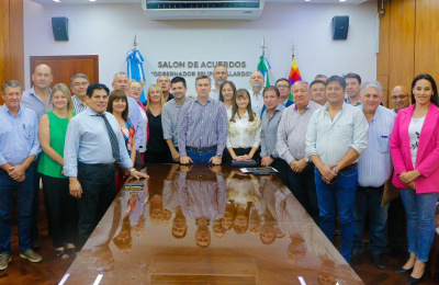 Zdero sigue afianzando vínculos con los intendentes propios y ajenos