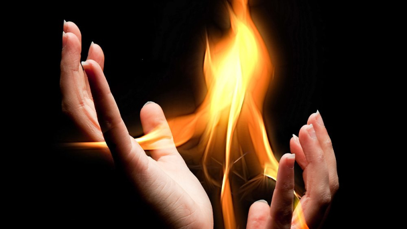 Ascuas de fuego sobre su cabeza