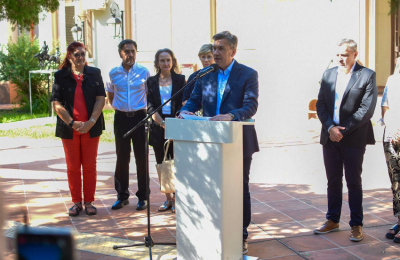 El gobernador anunció el pago de la cláusula gatillo para docentes