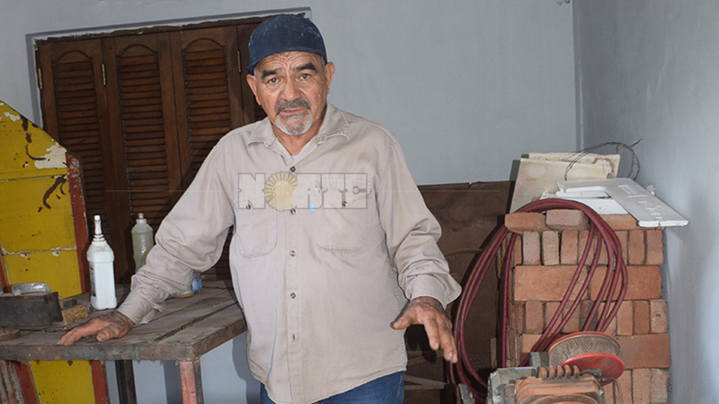 Angustiante realidad de don Nelson Umbides: sufrió seis robos y tuvo que cerrar la gomería