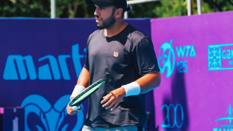 Angelo Corbalán busca abrirse paso como entrenador en la elite del tenis formativo en Estados Unidos
