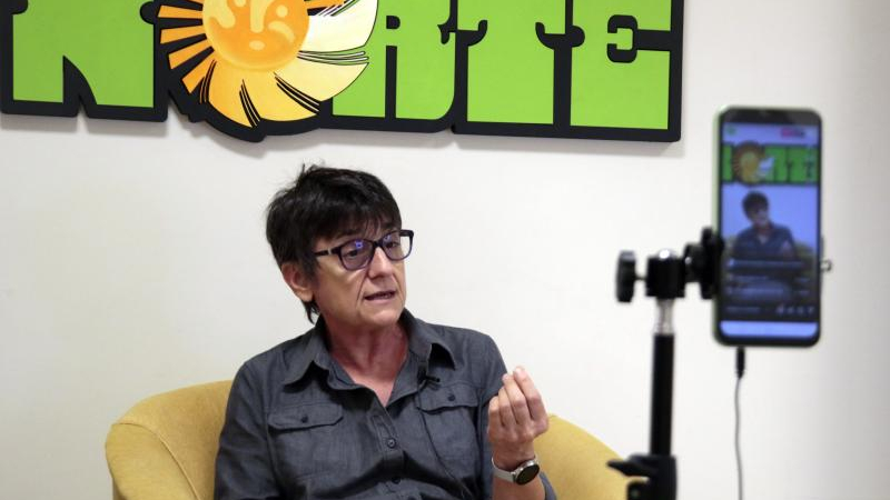 "Este gobierno es muy cruel y eligió la ciencia como chivo expiatorio"