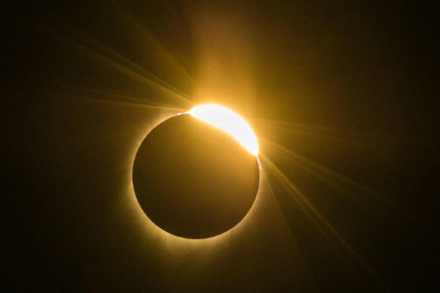 eclipse3.jpg