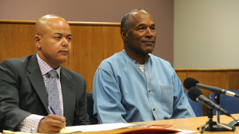 Murió OJ Simpson, ex estrella de fútbol americano cuyo juicio por asesinato conmovió al mundo