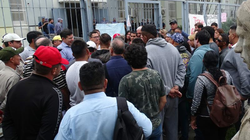 Nikisch logró un paraguas judicial pero los trabajadores anticipan una apelación