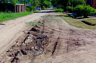 Reclaman por el estado de las calles tras las lluvias y por la creciente inseguridad