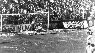 El "Negro" y su página más gloriosa hace ya 35 años: el ascenso a la "A"