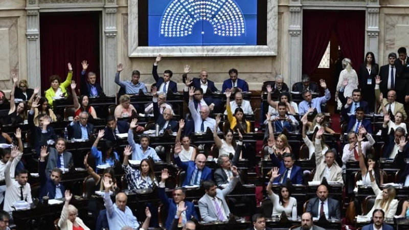 Ley Bases y paquete fiscal: el Gobierno insistirá con Ganancias, Bienes Personales y privatizaciones