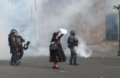 El gobierno boliviano recuperó el control tras varias horas de incertidumbre