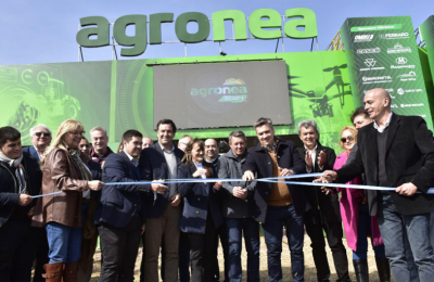 Zdero inauguró muestra agropecuaria a cielo abierto en Charata