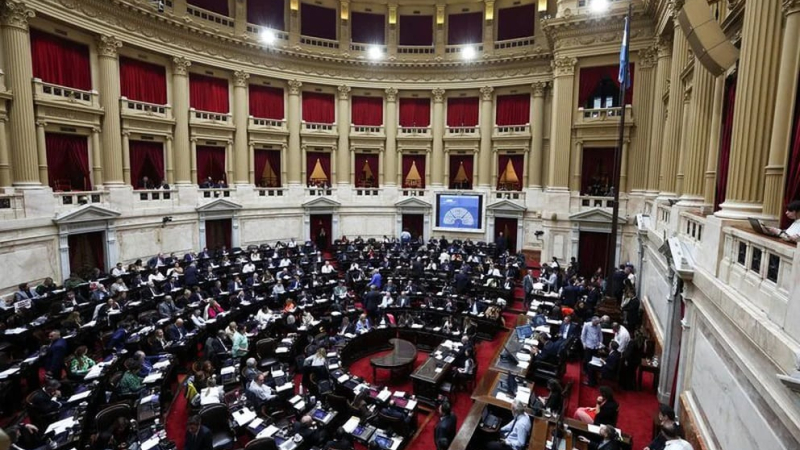 La competencia constitucional de la cámara de origen para insistir con disposiciones suprimidas por la revisora 