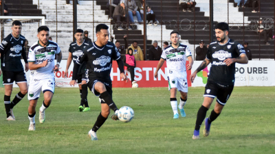 For Ever de mal en peor: cayó ante Chicago