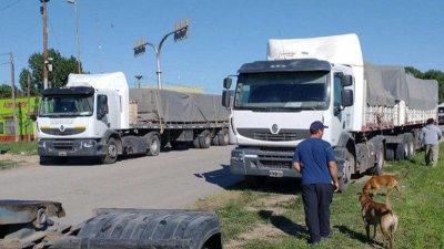 Transportistas de cargas piden audiencia con el gobernador