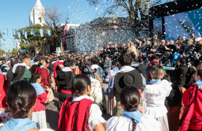 Fervor chaqueño y mucho colorido para festejar el 9 de Julio