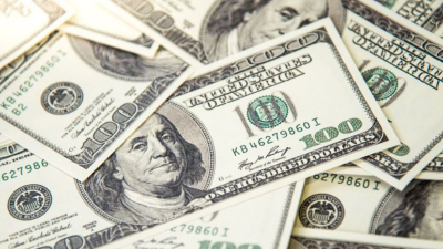 El dólar blue cierra la semana a la baja y recorta el salto de las semanas previas