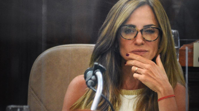 Acusan a Tolosa Paz de haber comprado yerba "no apta para consumo"