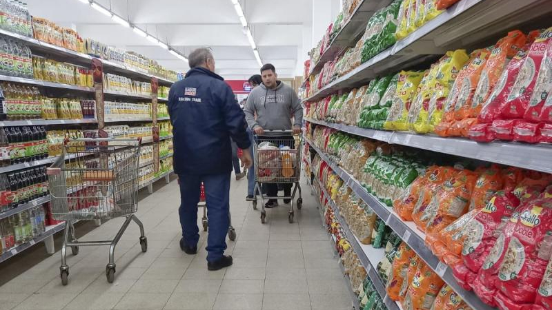 Luis Caputo aseguró que la inflación será de 0% o menos antes de fin de año