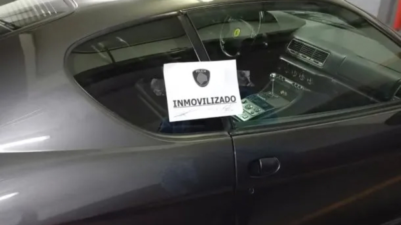 Inmovilizaron la Ferrari con el que un conductor realizó maniobras imprudentes en avenida Lugones